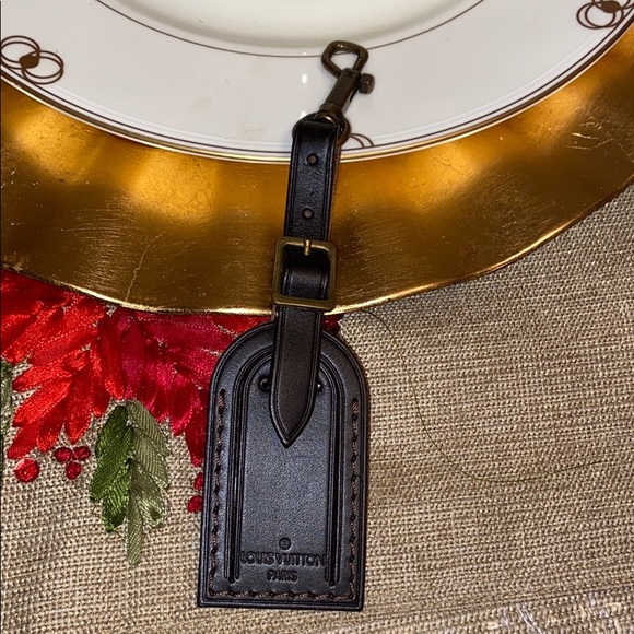 Louis Vuitton Handbags - Authentic Louis Vuitton luggage tag